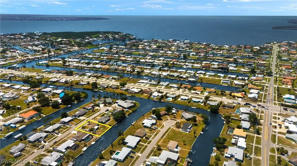 128 Rodgers Avenue NE Port Charlotte FL 33952