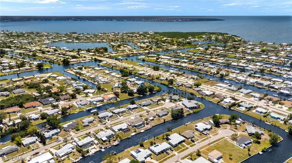 128 Rodgers Avenue NE Port Charlotte FL 33952