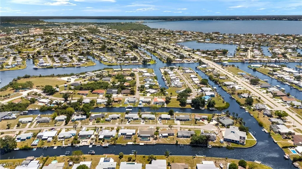 128 Rodgers Avenue NE Port Charlotte FL 33952