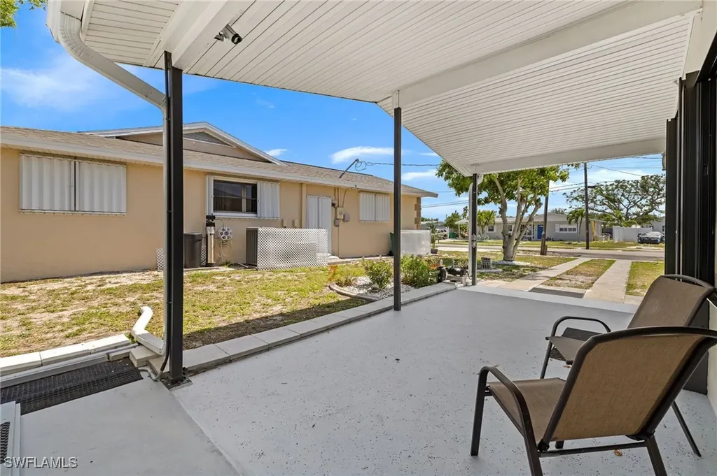 128 Rodgers Avenue NE Port Charlotte FL 33952