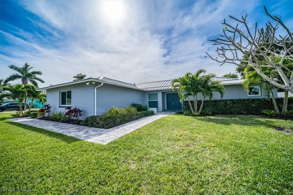 635 W Valley Drive Bonita Springs FL 34134