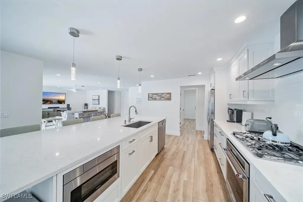 635 W Valley Drive Bonita Springs FL 34134