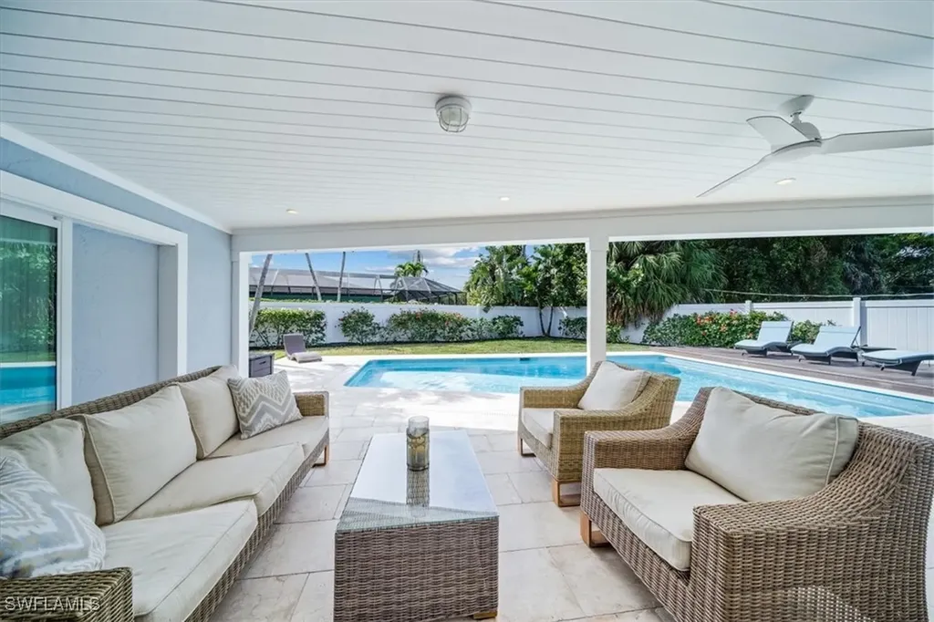 635 W Valley Drive Bonita Springs FL 34134