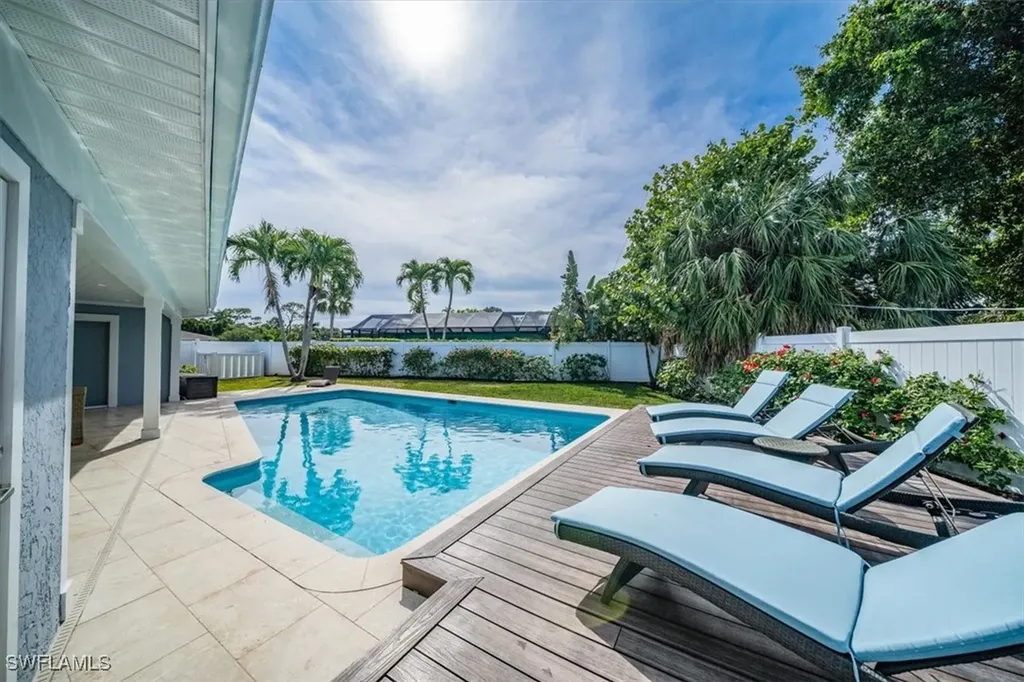 635 W Valley Drive Bonita Springs FL 34134
