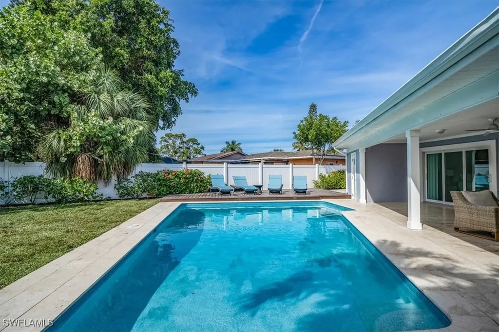 635 W Valley Drive Bonita Springs FL 34134