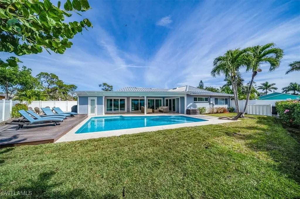 635 W Valley Drive Bonita Springs FL 34134