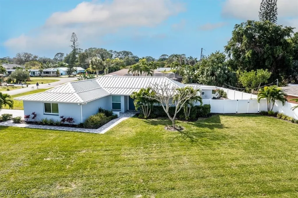 635 W Valley Drive Bonita Springs FL 34134