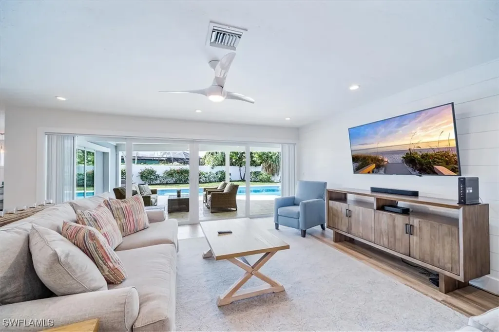 635 W Valley Drive Bonita Springs FL 34134