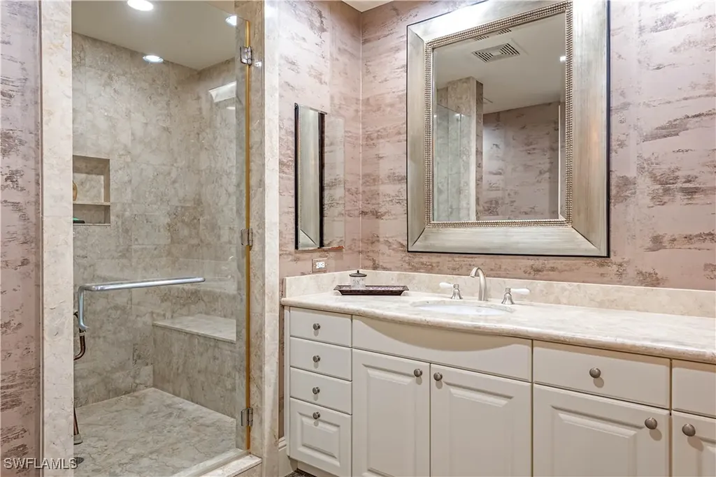 81 Seagate Drive Naples FL 34103