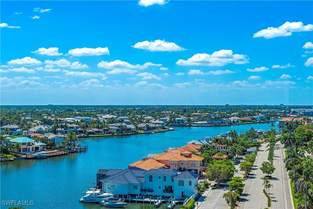 81 Seagate Drive Naples FL 34103