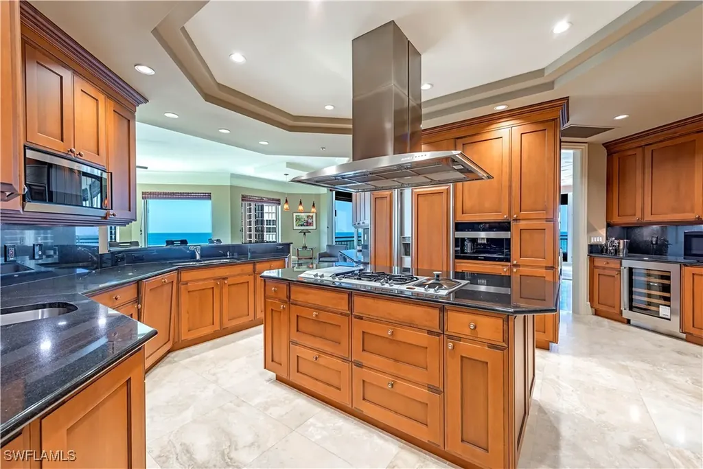 81 Seagate Drive Naples FL 34103