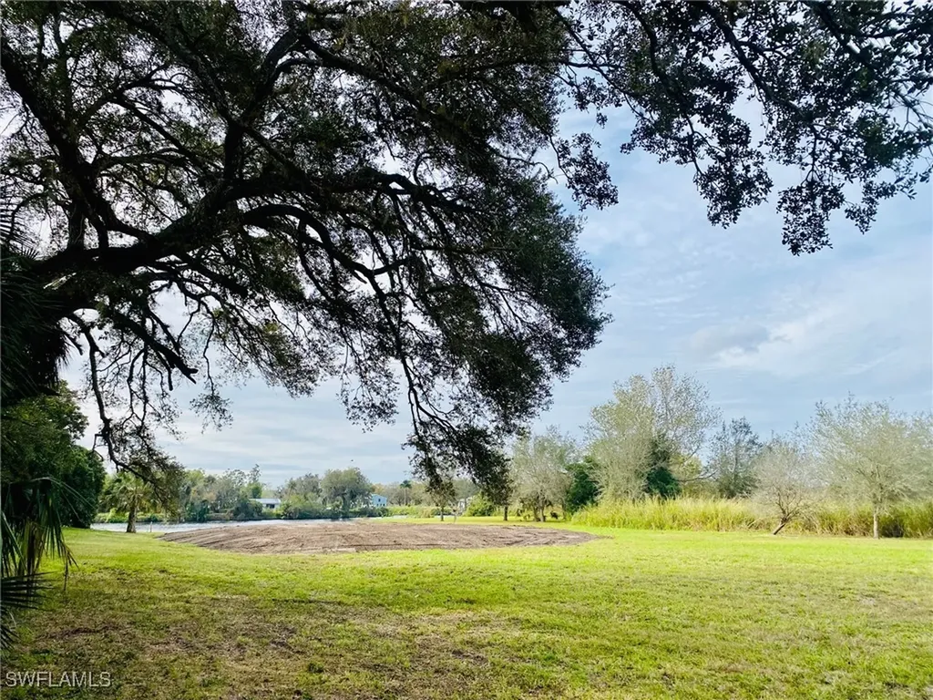 3771 Cr-78 Labelle FL 33935