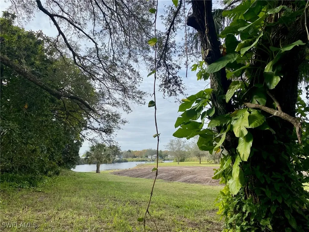 3771 Cr-78 Labelle FL 33935