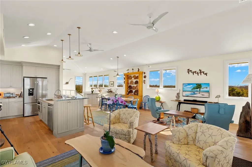 2190 Camino Del Mar Drive Sanibel FL 33957
