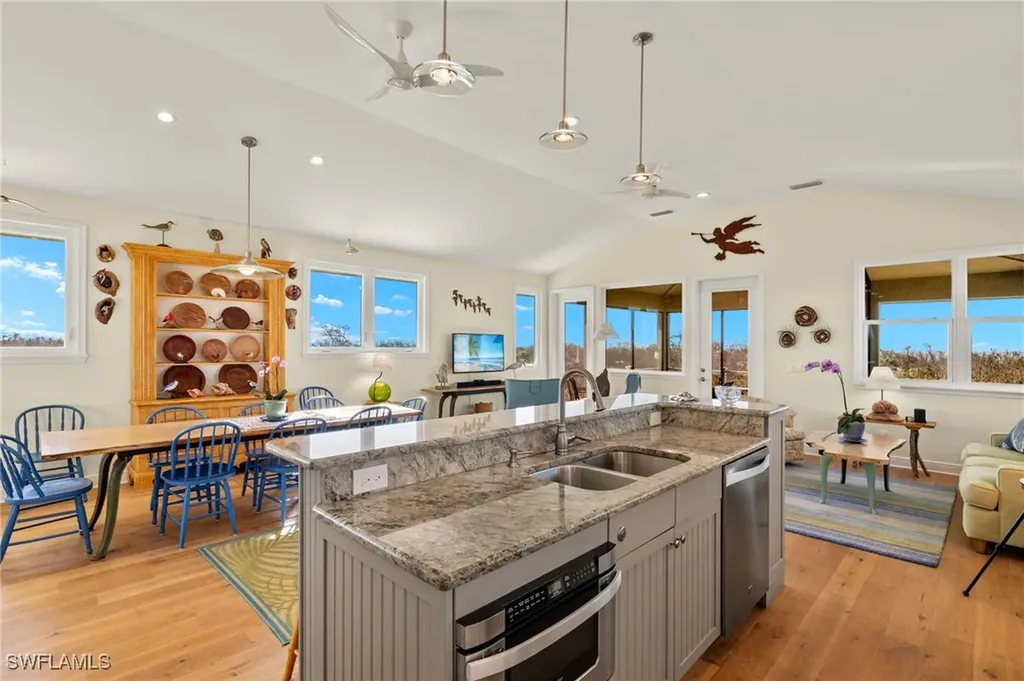 2190 Camino Del Mar Drive Sanibel FL 33957