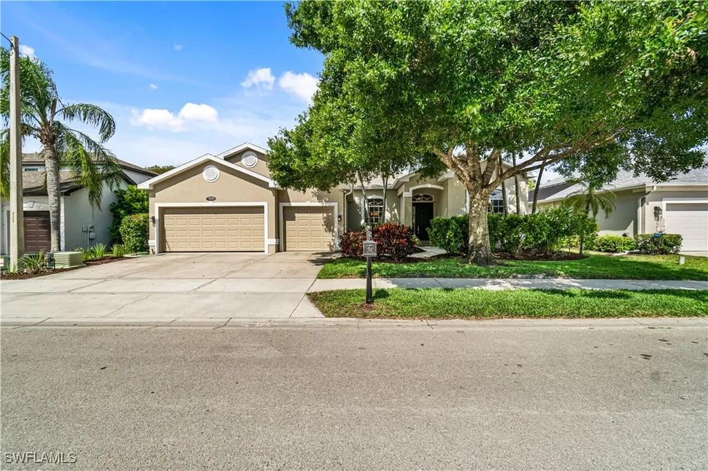 167 Burnt Pine Drive Naples FL 34119