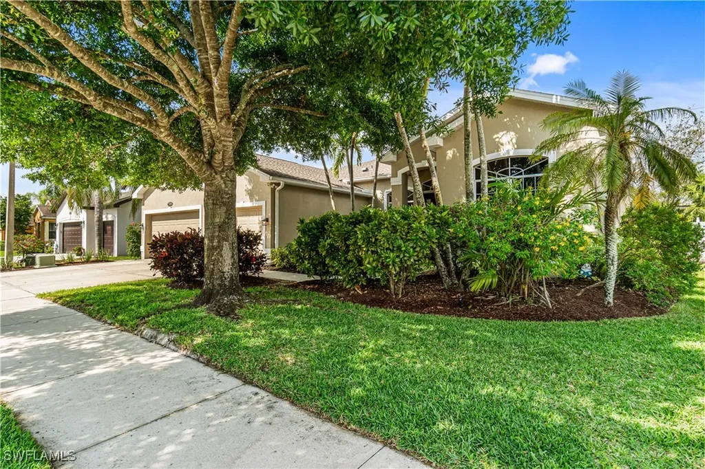 167 Burnt Pine Drive Naples FL 34119