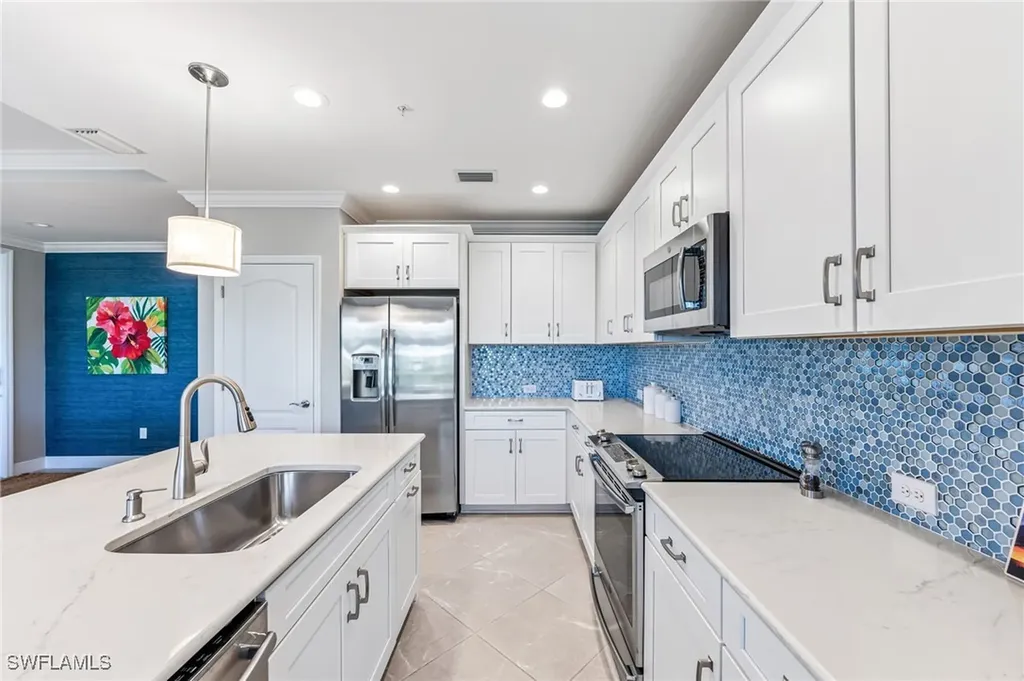 6948 Avalon Circle Naples FL 34112