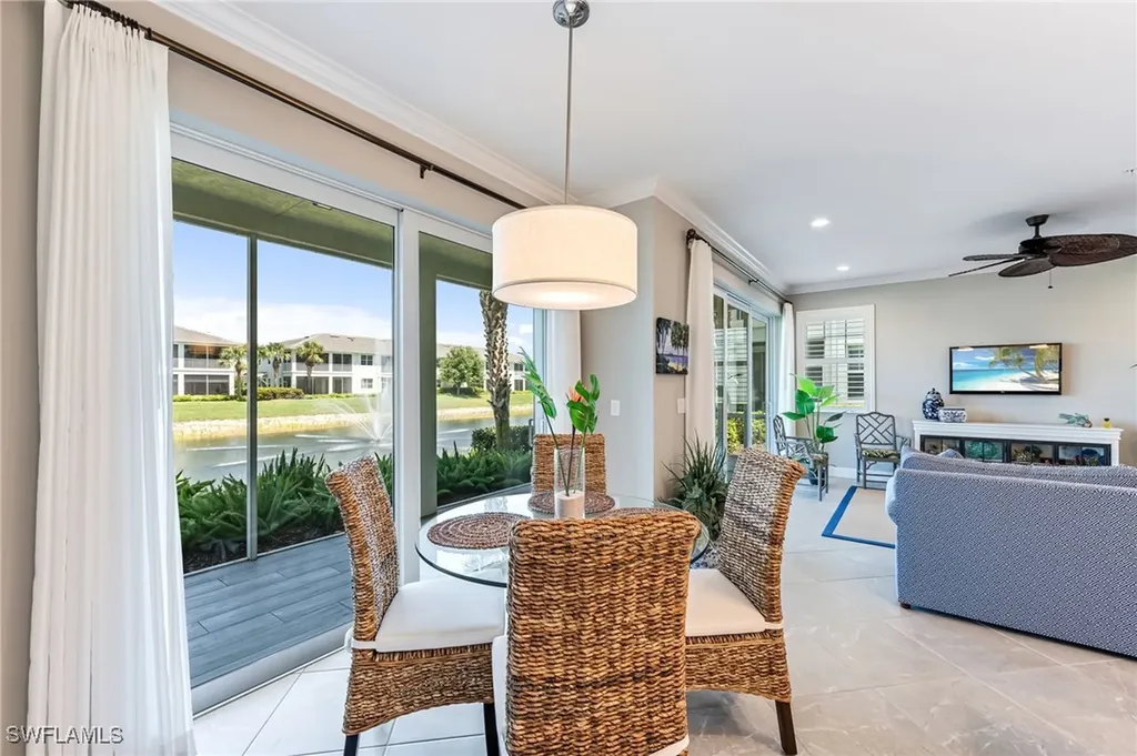 6948 Avalon Circle Naples FL 34112