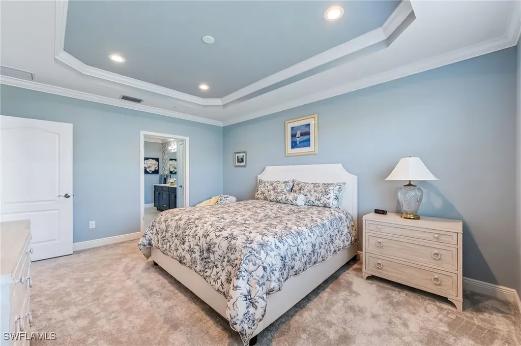 6948 Avalon Circle Naples FL 34112