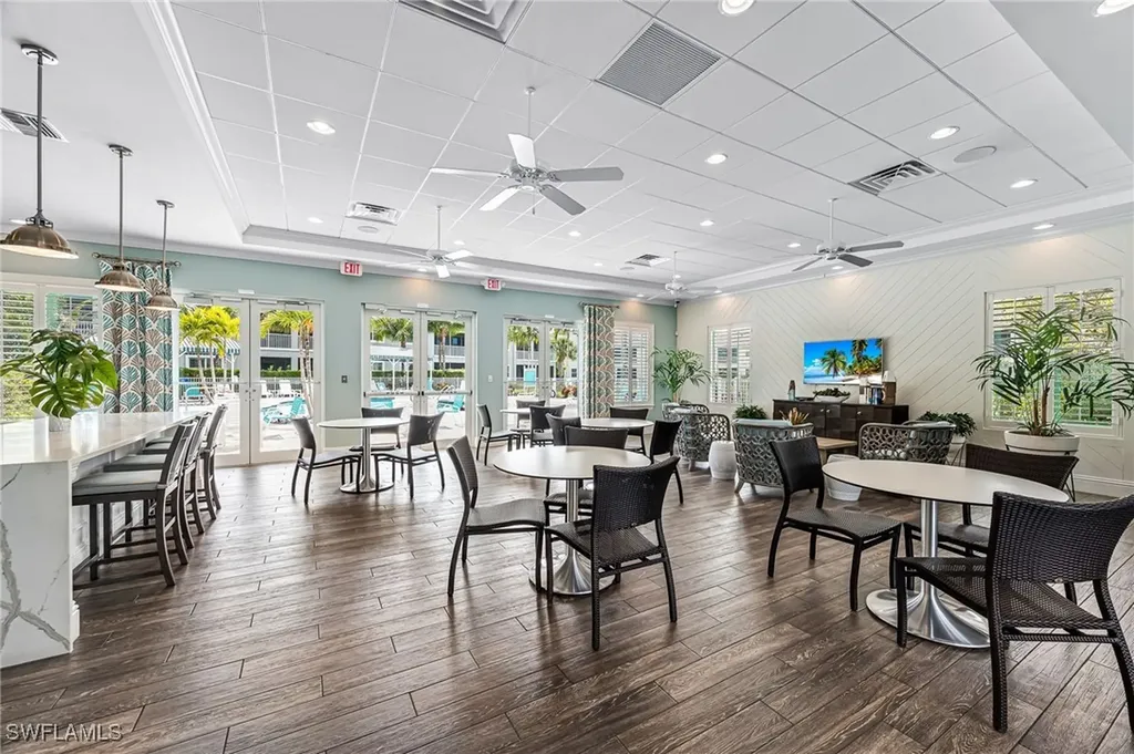 6948 Avalon Circle Naples FL 34112