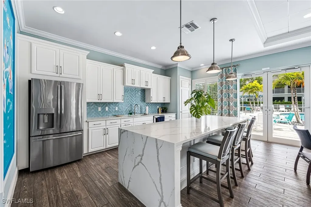 6948 Avalon Circle Naples FL 34112