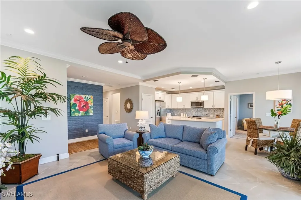 6948 Avalon Circle Naples FL 34112
