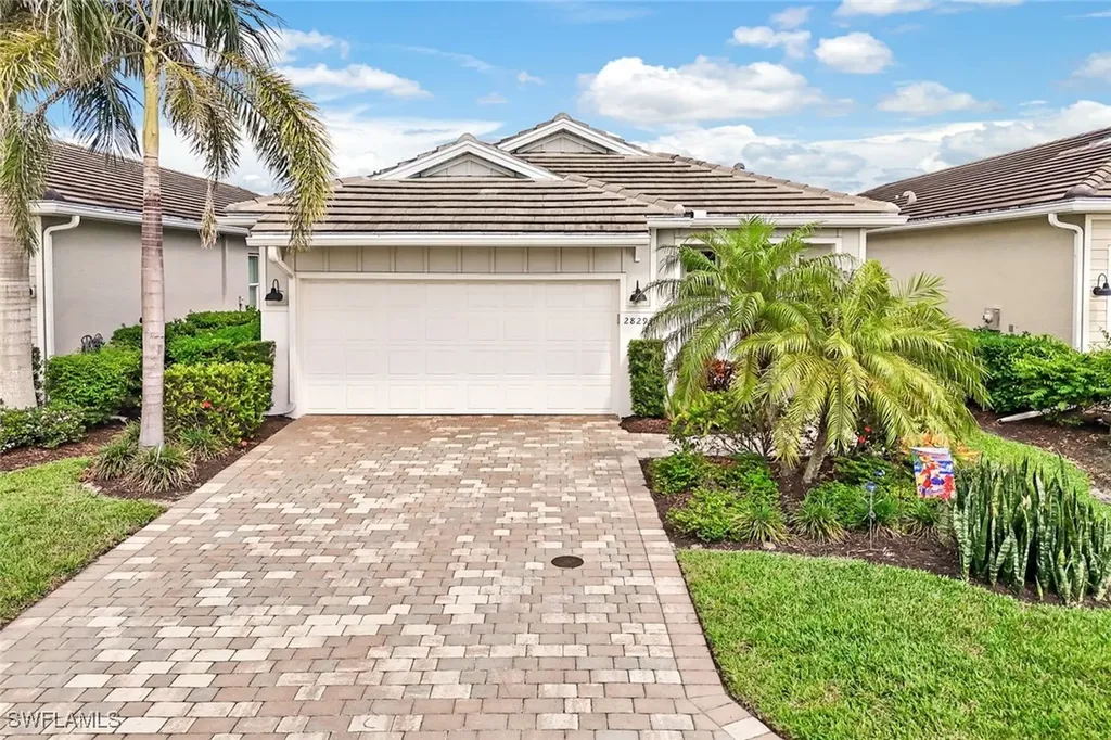 Bonita Springs FL, 28293 Seasons Tide Avenue