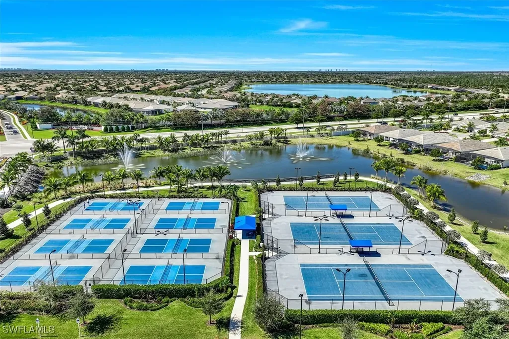28293 Seasons Tide Avenue Bonita Springs FL 34135