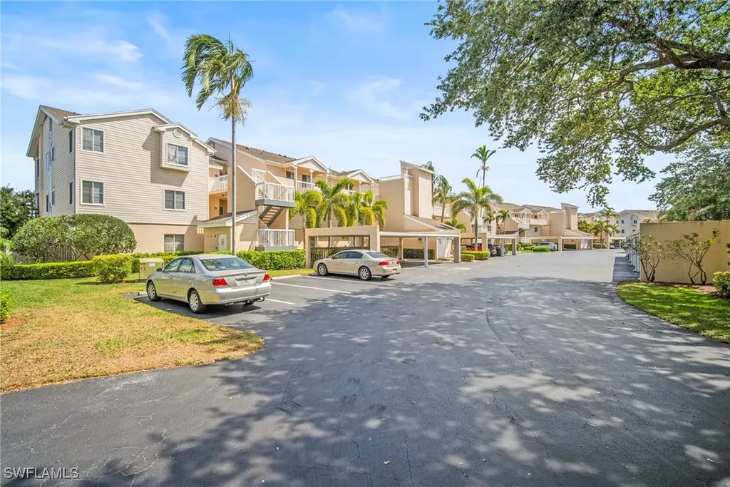 2651 Citrus Lake Drive Naples FL 34109