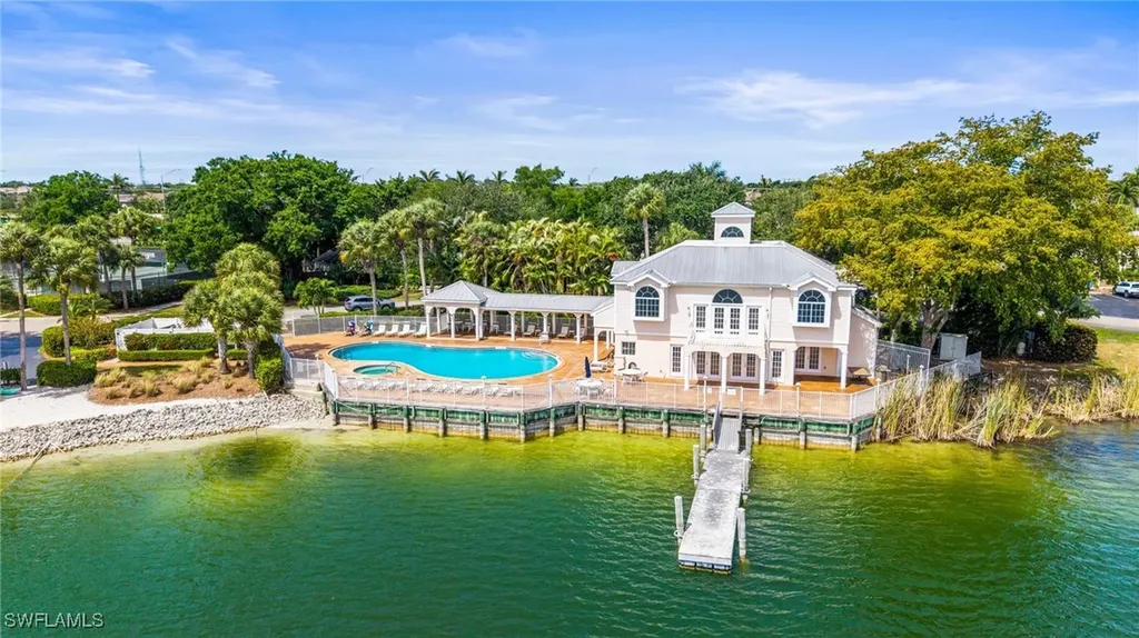 2651 Citrus Lake Drive Naples FL 34109