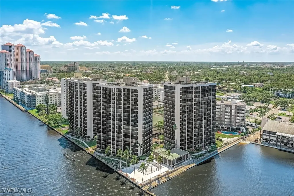 1920 Virginia Avenue Fort Myers FL 33901