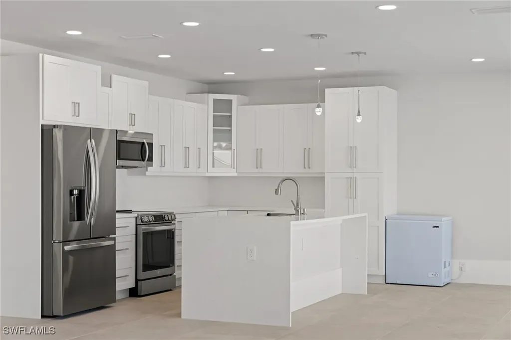 121 Hibiscus Drive Fort Myers Beach FL 33931