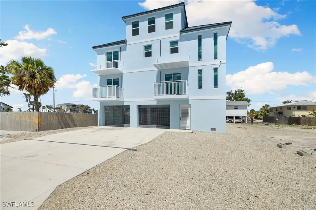 121 Hibiscus Drive Fort Myers Beach FL 33931