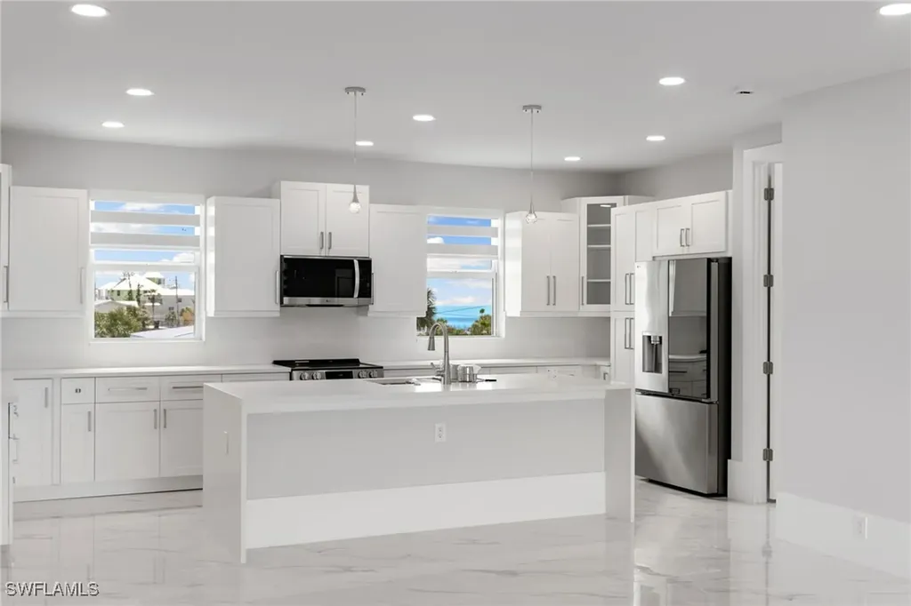 121 Hibiscus Drive Fort Myers Beach FL 33931