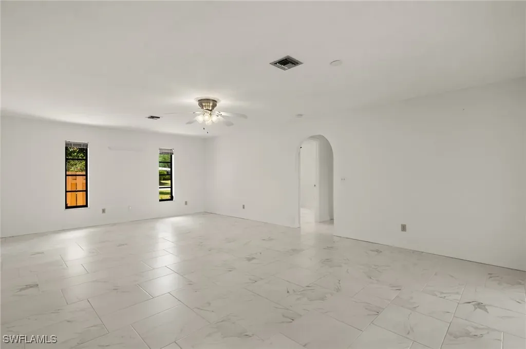 1011 El Mar Avenue Fort Myers FL 33919