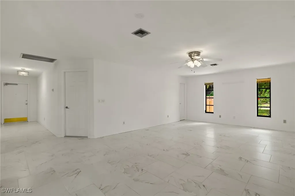 1011 El Mar Avenue Fort Myers FL 33919
