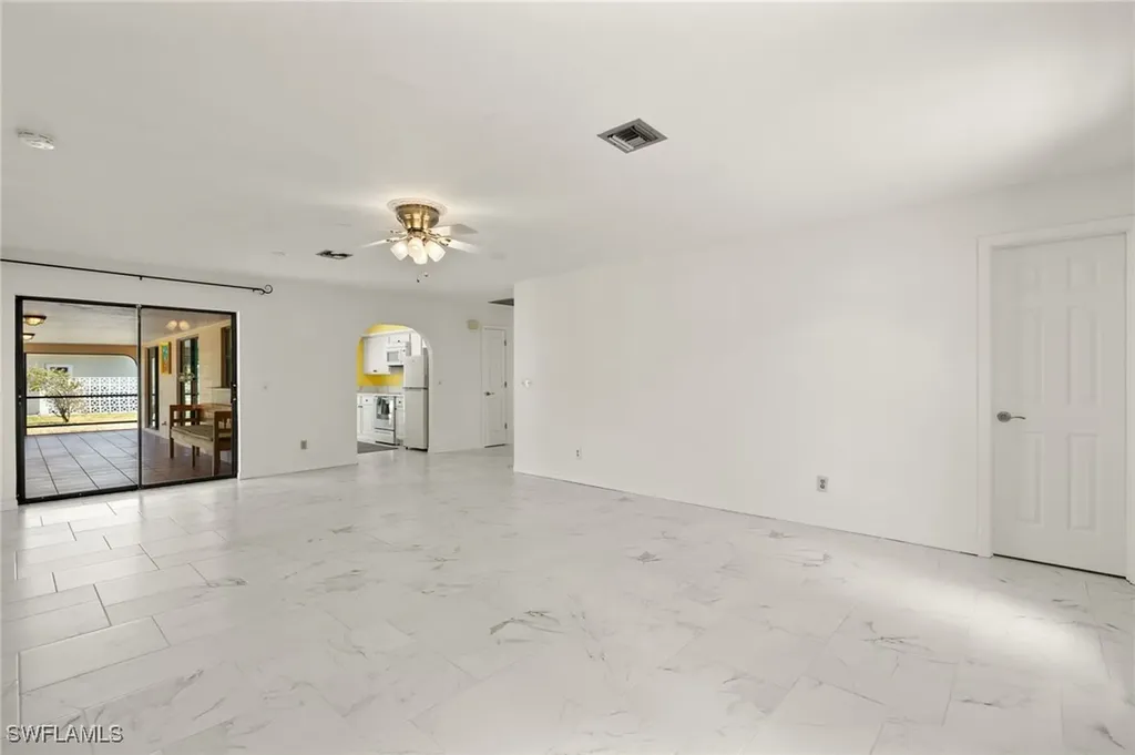 1011 El Mar Avenue Fort Myers FL 33919