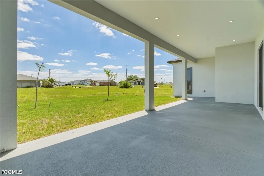 219 NW 28th Court Cape Coral FL 33993