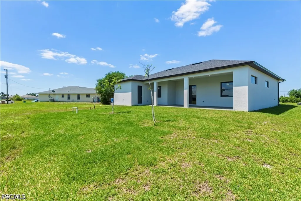 219 NW 28th Court Cape Coral FL 33993