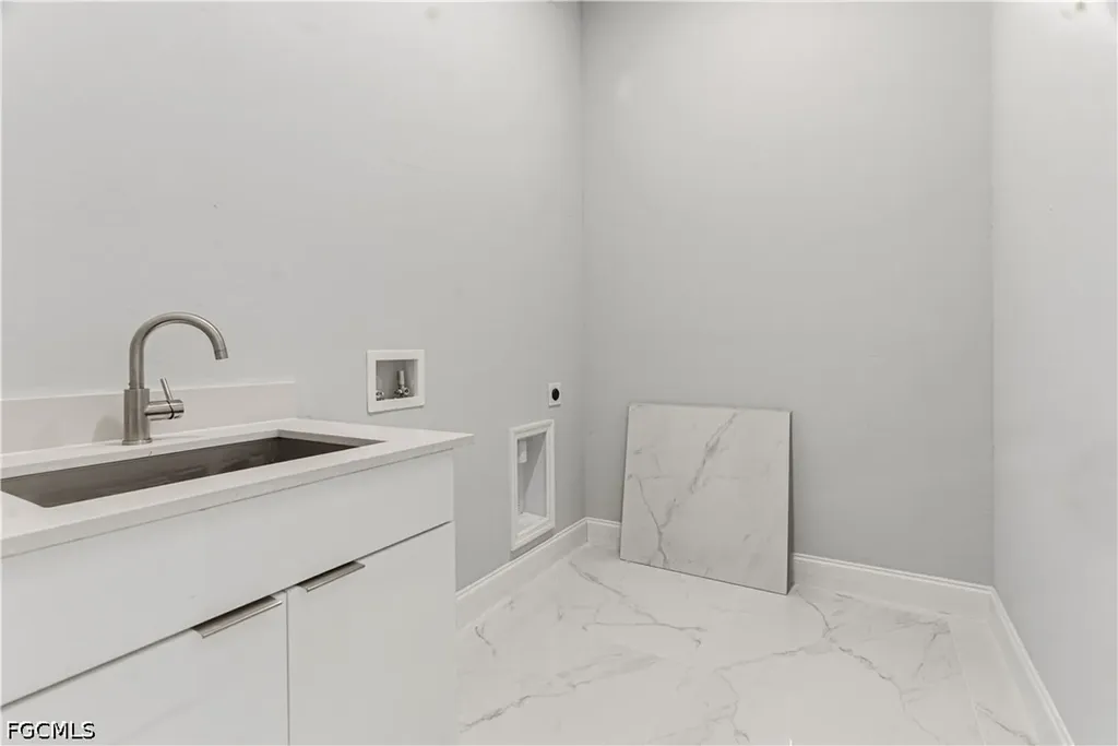 219 NW 28th Court Cape Coral FL 33993
