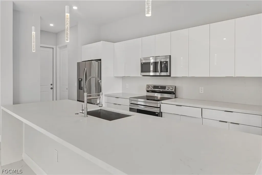 4214 NW 32nd Street Cape Coral FL 33993