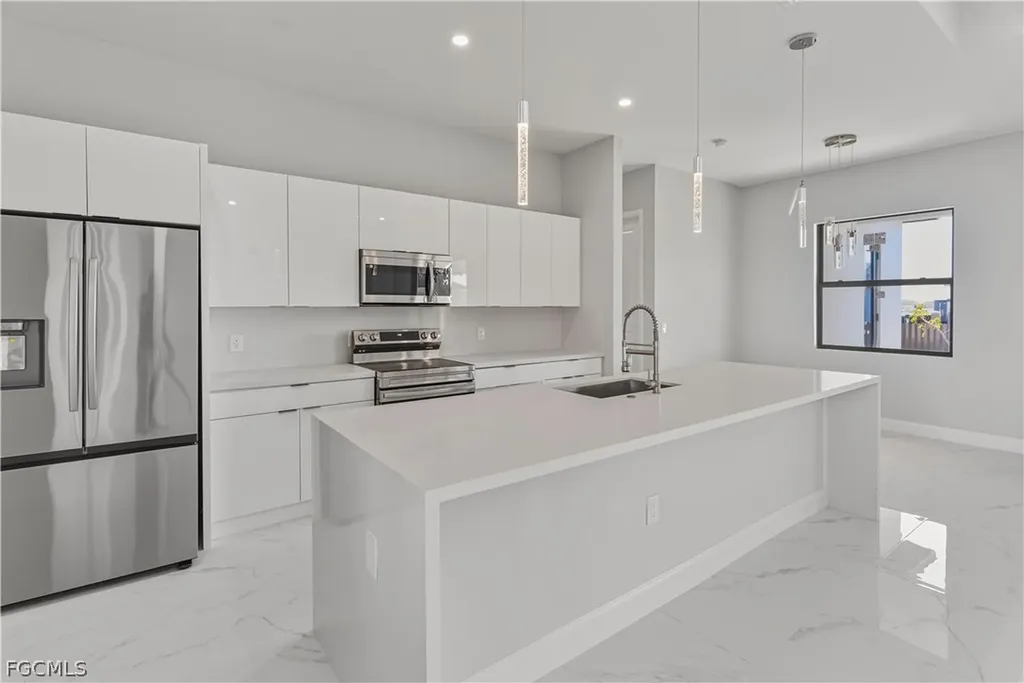 4214 NW 32nd Street Cape Coral FL 33993