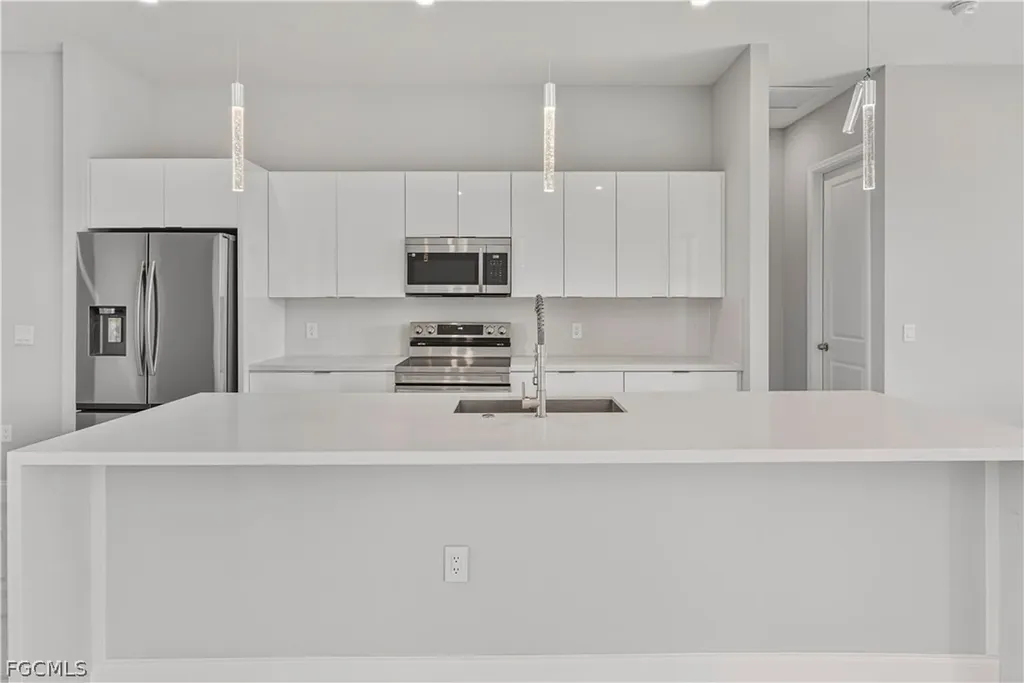 4214 NW 32nd Street Cape Coral FL 33993