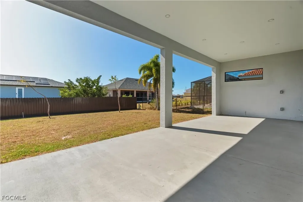 4214 NW 32nd Street Cape Coral FL 33993
