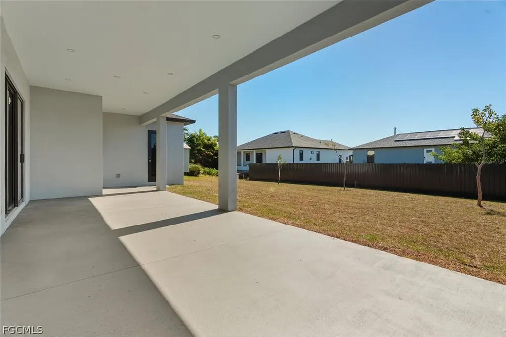4214 NW 32nd Street Cape Coral FL 33993