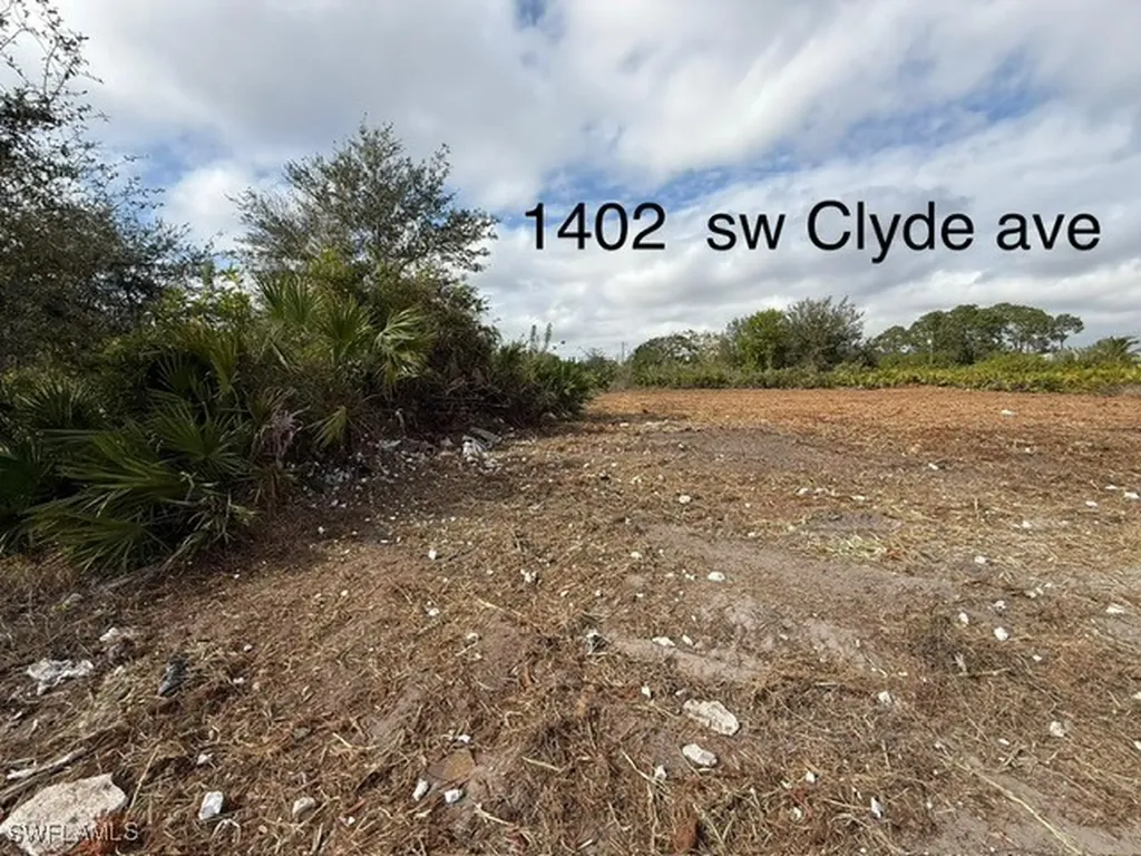 1402 Clyde Avenue S Lehigh Acres FL 33976