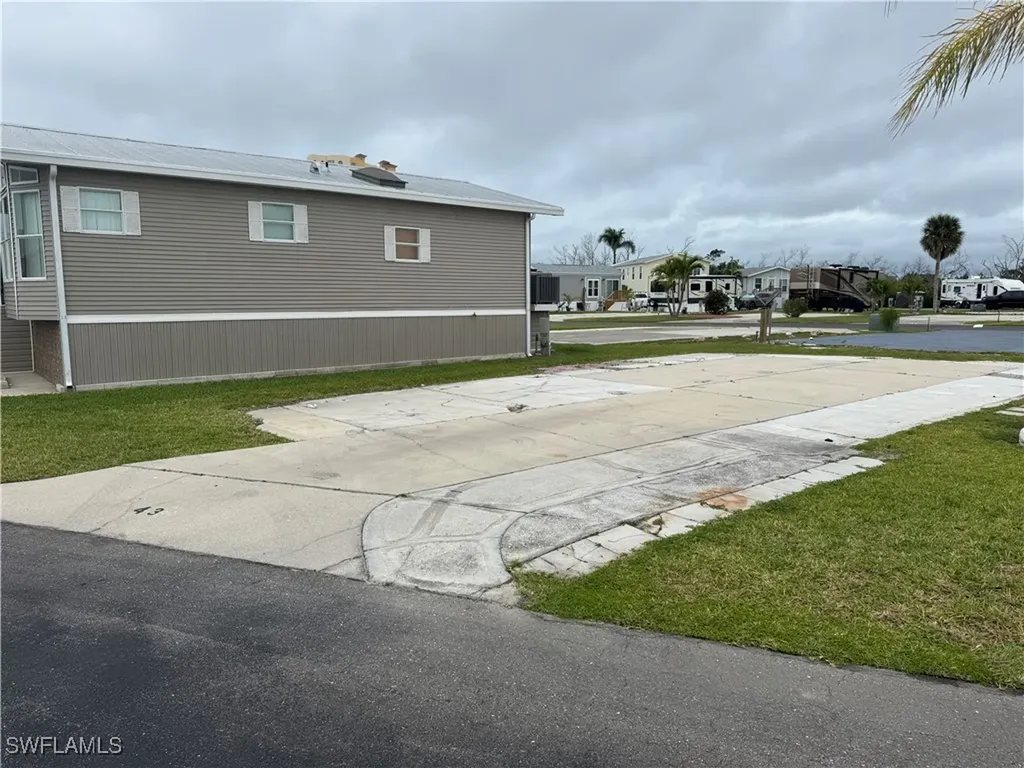19681 Summerlin #43 Road Fort Myers FL 33908