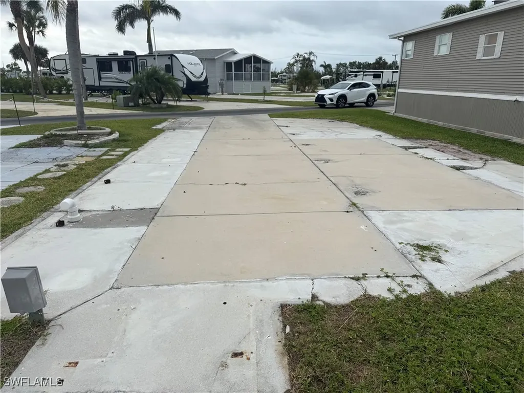 19681 Summerlin #43 Road Fort Myers FL 33908