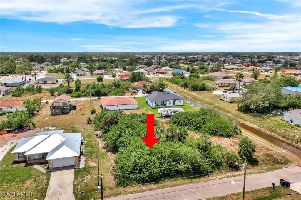 3915 21st Street SW Lehigh Acres FL 33976